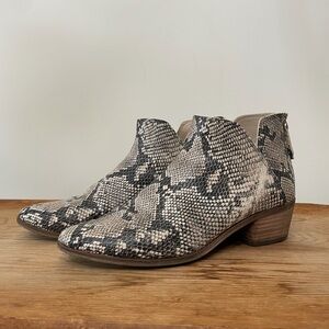 Dolce Vita Karsen Ankle Bootie Shoes Faux Python Snake Skin Zipper Women’s 11 M